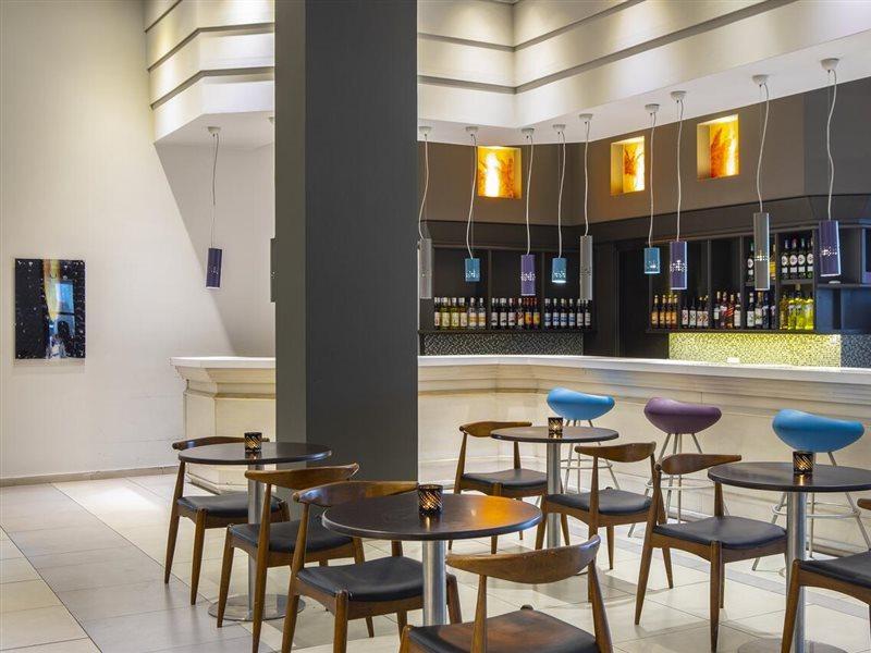 Mayfair Gardens Paphos Bagian luar foto