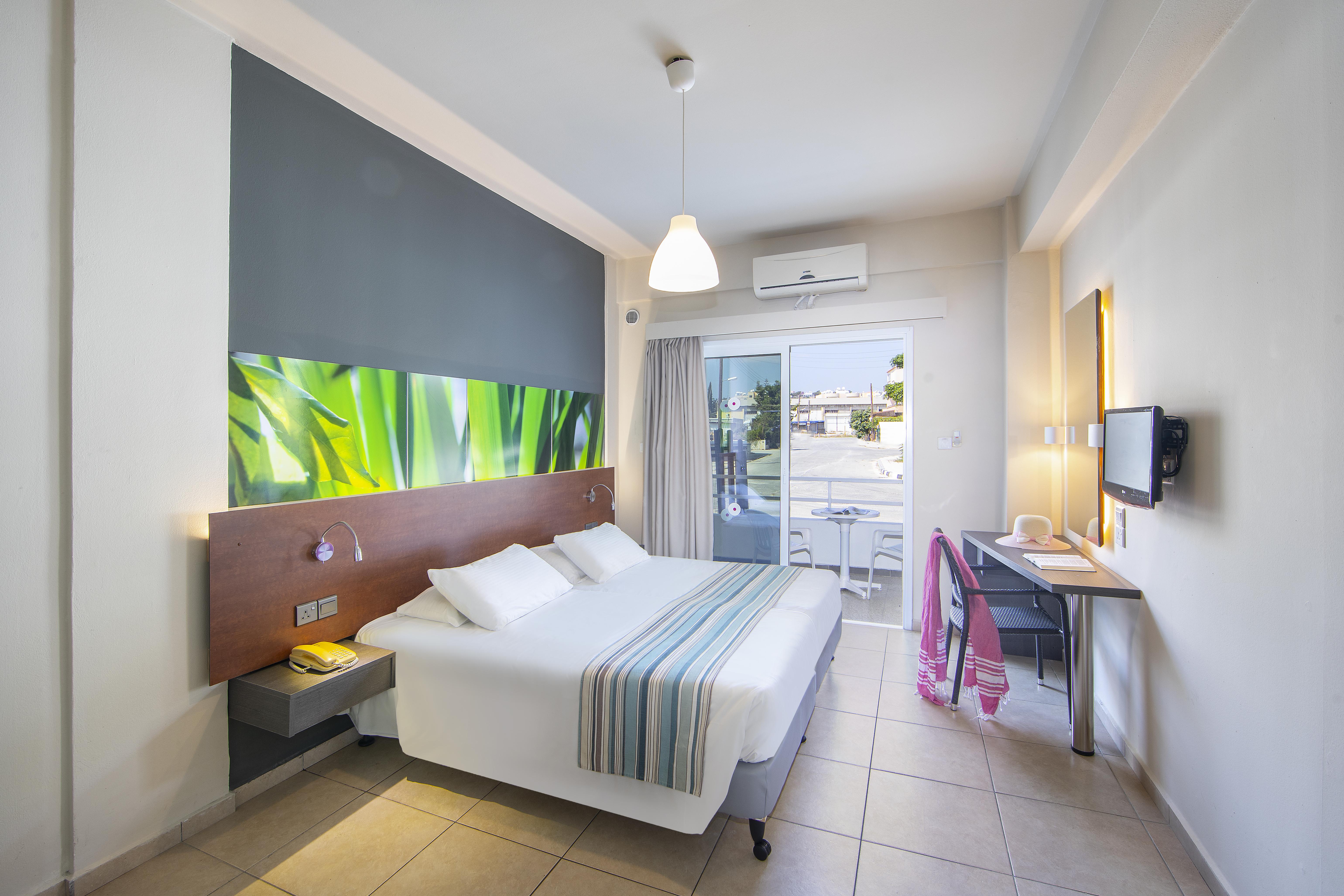 Mayfair Gardens Paphos Bagian luar foto