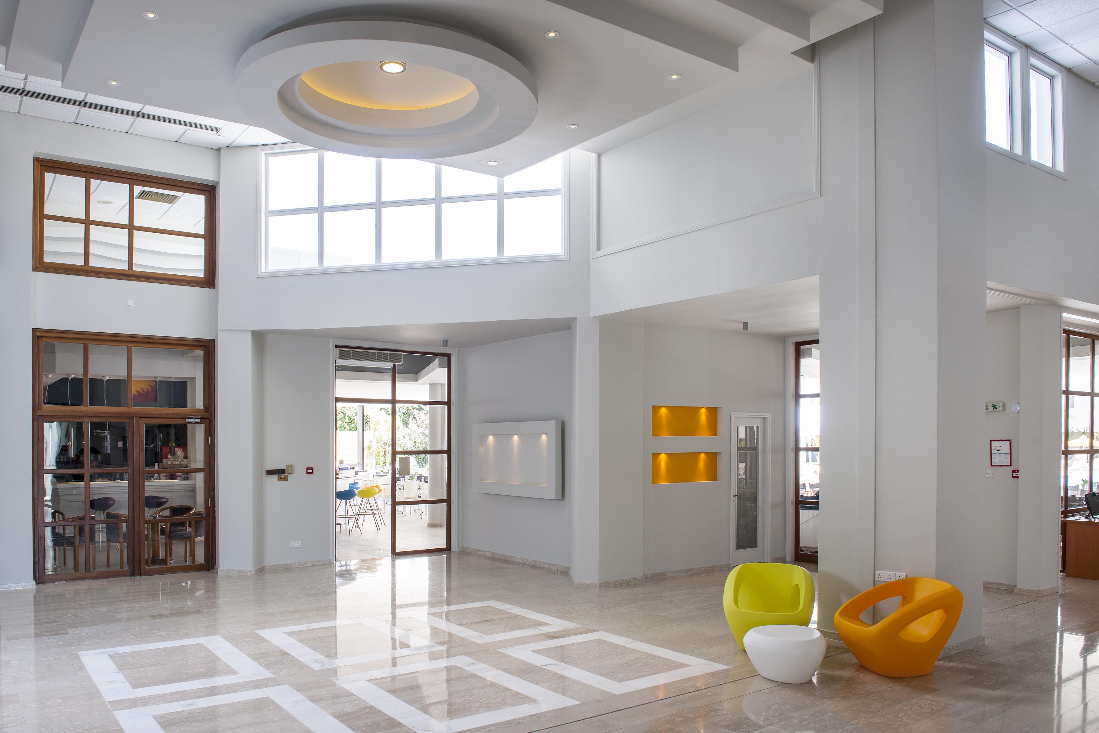 Mayfair Gardens Paphos Bagian luar foto